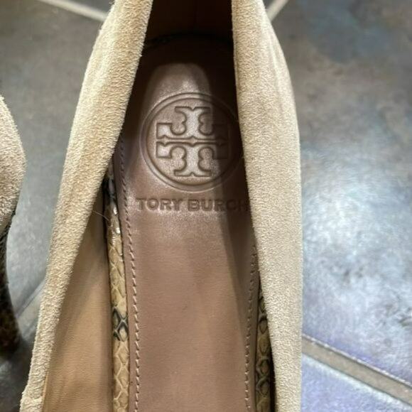 Tory Burch Suede Nude Heels 9 - Picture 3 of 12